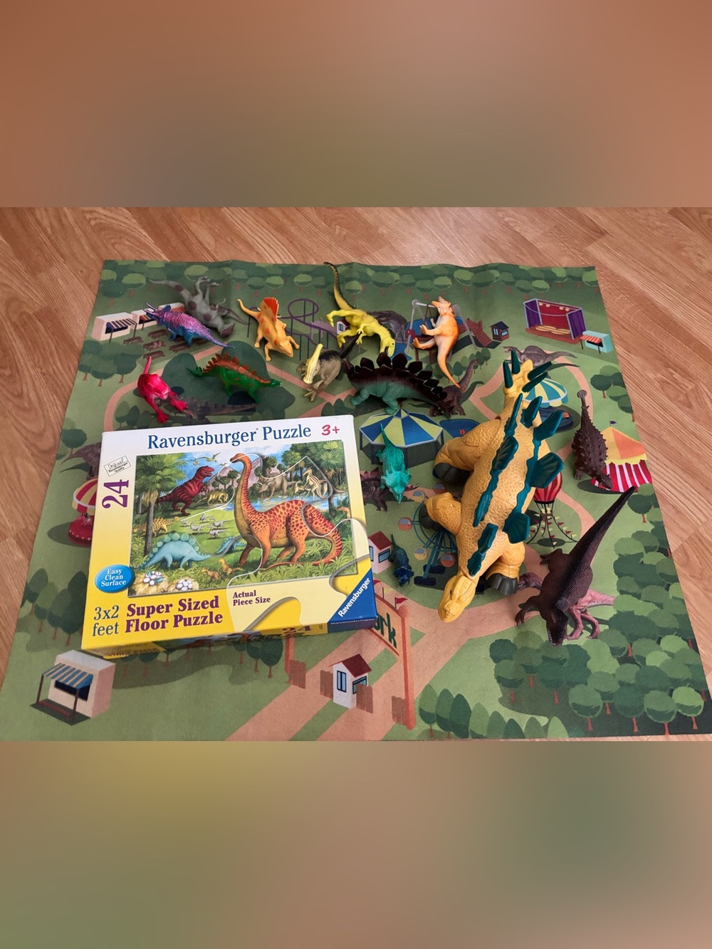 Ravensburger Dinosaur Puzzle with Assorted toy Dinosaurs